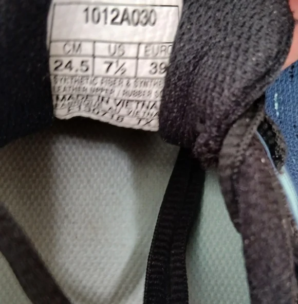 Asics Blue Running Shoes Women's Size 7.5 - Picture 4 of 4